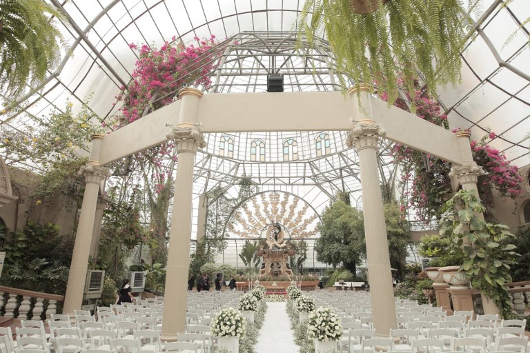 The Grand Conservatory white ceremony