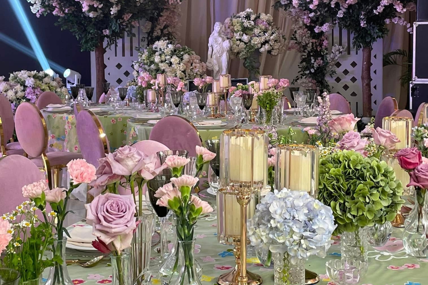 Victorian 1 Ballroom spring flower theme setup